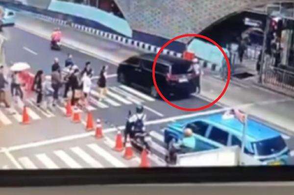 Polisi: Tak Ada Pemukulan saat Satpam-Sopir Alphard Dimediasi di Pospol Thamrin Polisi: Tak Ada Pemukulan saat Satpam-Sopir Alphard Dimediasi di Pospol Thamrin