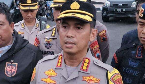 Kapolrestabes Semarang Sebut Siswa SMK Tewas Ditembak di Semarang Terlibat Tawuran G Kapolrestabes Semarang Sebut Siswa SMK Tewas Ditembak di Semarang Terlibat Tawuran G