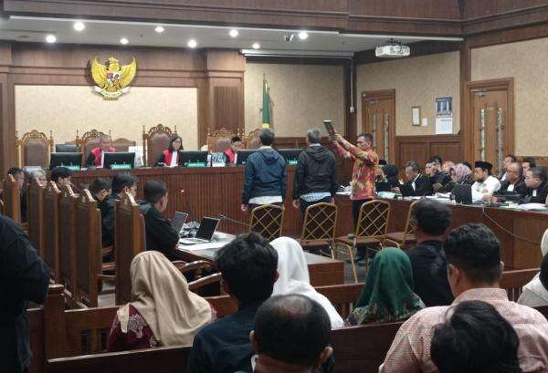 Terungkap! Gus Alex 2 Kali Pinjam Uang ke Eks Pejabat Kemenag, Total Rp500 Juta Terungkap! Gus Alex 2 Kali Pinjam Uang ke Eks Pejabat Kemenag, Total Rp500 Juta