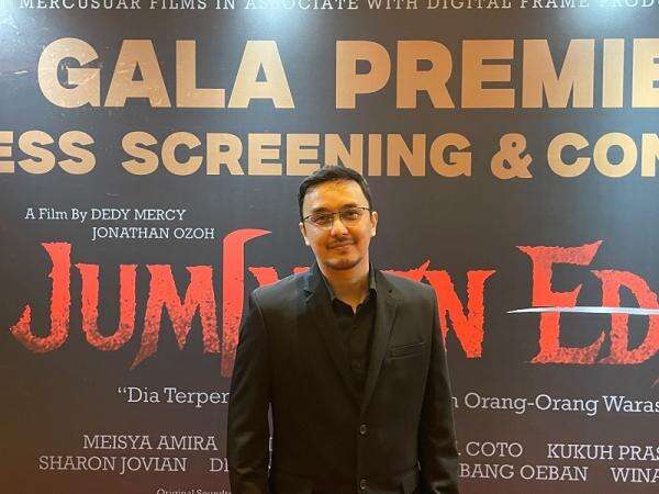 Merinding! Dimas Aditya Dengar Suara Orang Dipasung saat Syuting Film Juminten Edan Merinding! Dimas Aditya Dengar Suara Orang Dipasung saat Syuting Film Juminten Edan