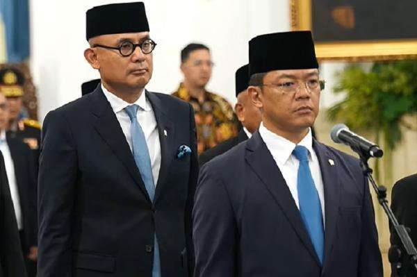 Sugiono Serahkan Jabatan Menlu, Arrmanatha Nasir Resmi Pimpin Kemlu Sugiono Serahkan Jabatan Menlu, Arrmanatha Nasir Resmi Pimpin Kemlu