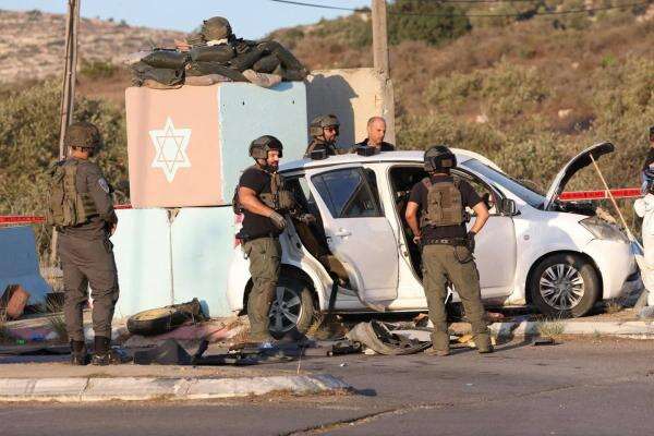 Tentara Israel yang Juga Putra Dubes Zionis Sekarat usai Ditabrak Mobil Pria Palestina Tentara Israel yang Juga Putra Dubes Zionis Sekarat usai Ditabrak Mobil Pria Palestina