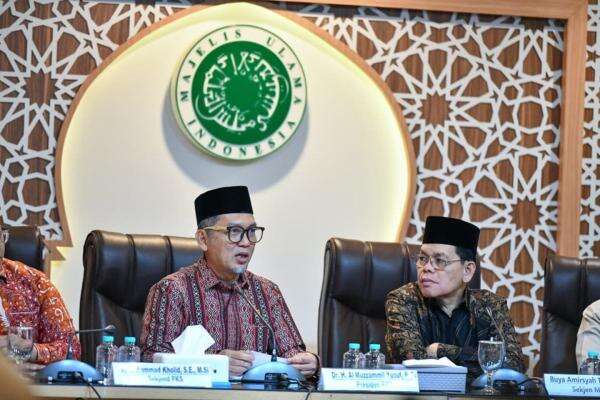 PKS-MUI Bahas Lima Isu Strategis: Ekonomi Syariah, Keluarga, Palestina, hingga Lingkungan PKS-MUI Bahas Lima Isu Strategis: Ekonomi Syariah, Keluarga, Palestina, hingga Lingkungan