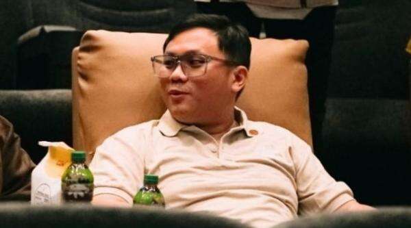 Breaking News! Timothy Ivan Triyono Mundur dari Deputi Bakom RI Imbas Pamer Gaya Hidup Mewah Breaking News! Timothy Ivan Triyono Mundur dari Deputi Bakom RI Imbas Pamer Gaya Hidup Mewah