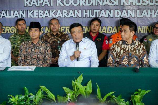 Menko Polkam Peringatkan Kapolda hingga Pangdam Bisa Dicopot jika Gagal Tangani Karhutla Menko Polkam Peringatkan Kapolda hingga Pangdam Bisa Dicopot jika Gagal Tangani Karhutla