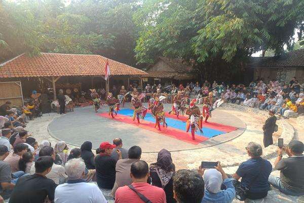 Pesta Rakyat Banyumas Hadir di Tanabambu Bogor, Obati Rindu Kampung Halaman Pesta Rakyat Banyumas Hadir di Tanabambu Bogor, Obati Rindu Kampung Halaman