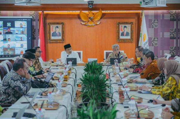 Mensos Gus Ipul Tegaskan Tak Ada Zona Aman untuk Korupsi di Kemensos Mensos Gus Ipul Tegaskan Tak Ada Zona Aman untuk Korupsi di Kemensos