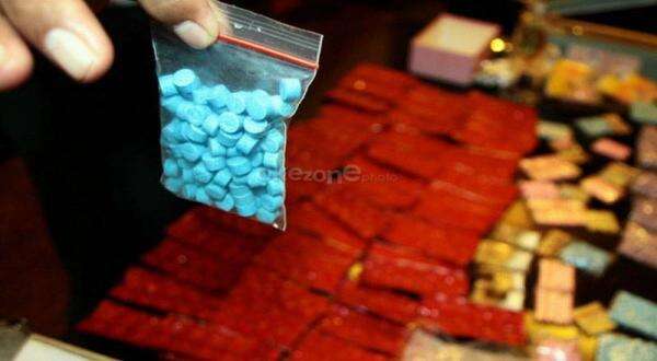 Kurir Ekstasi Jaringan Malaysia-Medan Diupah Rp700 Ribu Kurir Ekstasi Jaringan Malaysia-Medan Diupah Rp700 Ribu