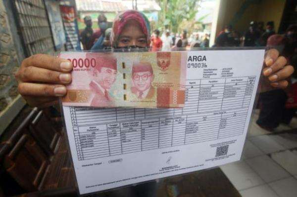 Pemerintah Tegaskan Desil Bukan Jadi Penentu Tunggal Penyaluran Bansos ke Masyarakat Pemerintah Tegaskan Desil Bukan Jadi Penentu Tunggal Penyaluran Bansos ke Masyarakat