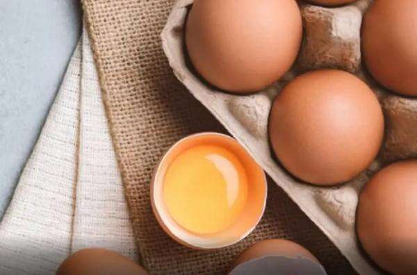 IDAI Jelaskan Bahaya Telur Mentah bagi Bayi, Ungkap Risiko Infeksi Salmonella IDAI Jelaskan Bahaya Telur Mentah bagi Bayi, Ungkap Risiko Infeksi Salmonella