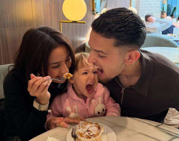 Kisah Cinta Jennifer Coppen dan Bintang Timnas Indonesia Justin Hubner: Berawal dari Dijodohkan Netizen hingga ke Pelaminan Kisah Cinta Jennifer Coppen dan Bintang Timnas Indonesia Justin Hubner: Berawal dari Dijodohkan Netizen hingga ke Pelaminan
