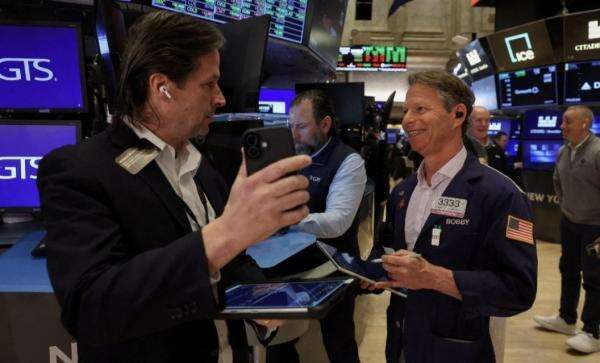 Wall Street Berakhir di Rekor Tertinggi untuk Pertama Kalinya Sejak Pertengahan Agustus Wall Street Berakhir di Rekor Tertinggi untuk Pertama Kalinya Sejak Pertengahan Agustus