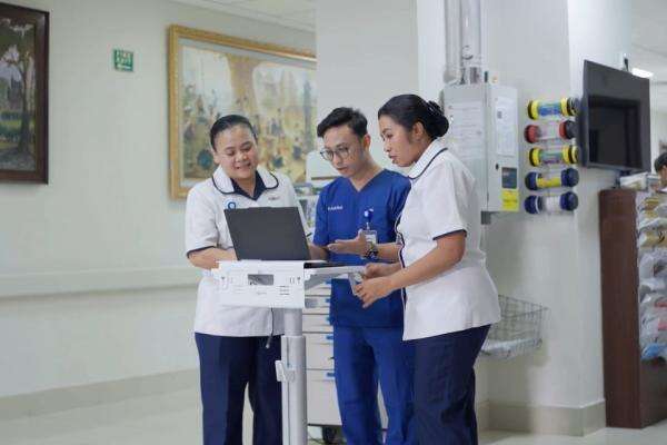 MRCCC Siloam Semanggi Perkuat Peran Perawat Onkologi dalam Pendampingan Pasien Kanker MRCCC Siloam Semanggi Perkuat Peran Perawat Onkologi dalam Pendampingan Pasien Kanker