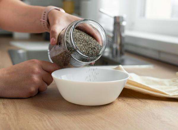 Sering Makan Chia Seed? Ternyata Cara Mengonsumsinya Tak Boleh Sembarangan Sering Makan Chia Seed? Ternyata Cara Mengonsumsinya Tak Boleh Sembarangan