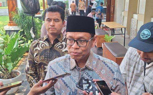 Wamen ESDM Pastikan Evaluasi Menyeluruh Kelangkaan BBM di Sumut Wamen ESDM Pastikan Evaluasi Menyeluruh Kelangkaan BBM di Sumut