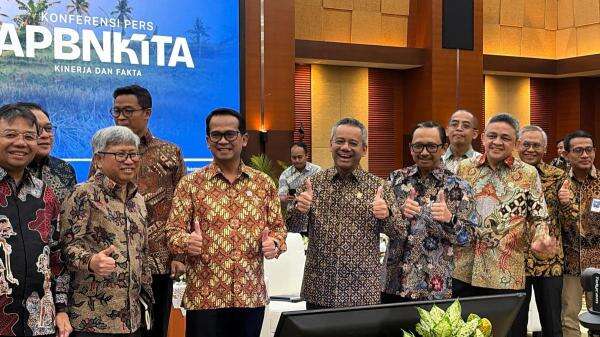 APBN2026 Tekor Rp319 Triliun, Suahasil: Sejak Awal Didesain Defisit 2,8 Persen APBN2026 Tekor Rp319 Triliun, Suahasil: Sejak Awal Didesain Defisit 2,8 Persen