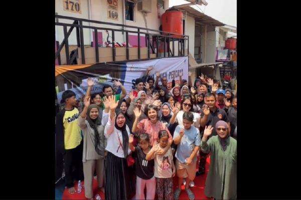 Andien Sulap Royalti Lagu Jadi Sekolah Gratis di Kampung Apung Andien Sulap Royalti Lagu Jadi Sekolah Gratis di Kampung Apung
