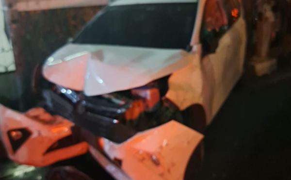 Minibus Tabrak Sejumlah Kendaraan di Jakbar, 1 Orang Tewas Minibus Tabrak Sejumlah Kendaraan di Jakbar, 1 Orang Tewas