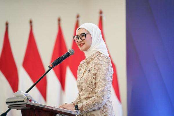 Angkie Yudistia: Keterwakilan Perempuan Tak Cukup Kuota 30, Harus Berpengaruh pada Kebijakan Angkie Yudistia: Keterwakilan Perempuan Tak Cukup Kuota 30, Harus Berpengaruh pada Kebijakan