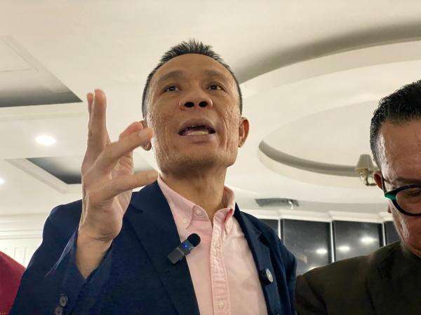 Cegah Praperadilan Berjilid-jilid, Rismon Cs Uji Tiga Pasal UU KUHAP ke MK Cegah Praperadilan Berjilid-jilid, Rismon Cs Uji Tiga Pasal UU KUHAP ke MK