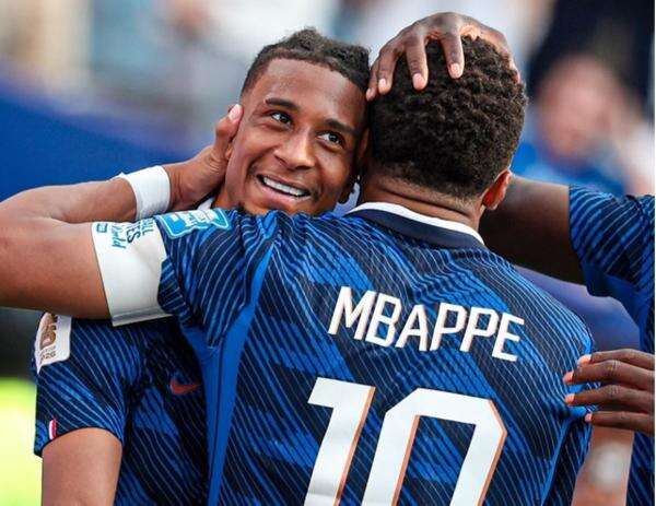 Legenda Manchester United Sebut Hanya Ada Satu Tim yang Bisa Hentikan Laju Mengerikan Prancis di Piala Dunia 2026 Legenda Manchester United Sebut Hanya Ada Satu Tim yang Bisa Hentikan Laju Mengerikan Prancis di Piala Dunia 2026