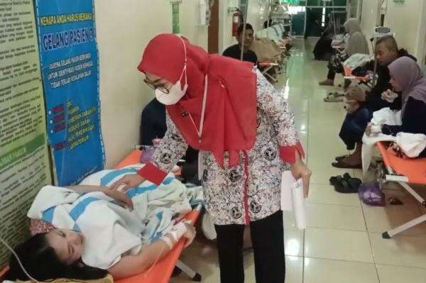SPPG Bawang Batang Ditutup Imbas Ratusan Siswa dan Orang Tua Keracunan MBG SPPG Bawang Batang Ditutup Imbas Ratusan Siswa dan Orang Tua Keracunan MBG