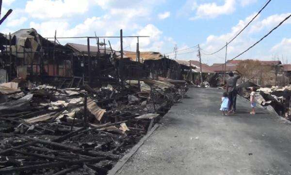 Kebakaran di Pahandut Palangka Raya, 146 Jiwa Mengungsi Kehilangan Tempat Tinggal Kebakaran di Pahandut Palangka Raya, 146 Jiwa Mengungsi Kehilangan Tempat Tinggal