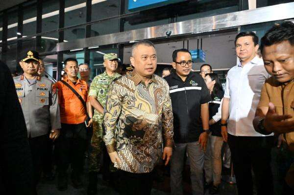 Menhub Minta Publik Tak Berspekulasi soal Kebakaran KMP Batumandi, KNKT Turun Tangan Menhub Minta Publik Tak Berspekulasi soal Kebakaran KMP Batumandi, KNKT Turun Tangan