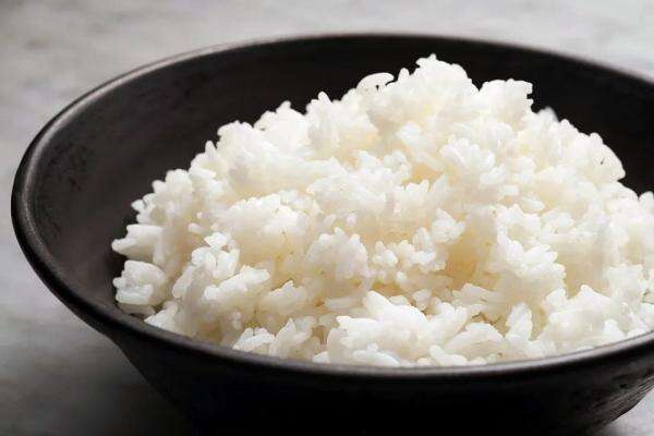 4 Tips Agar Gula Darah Tak Melonjak Drastis usai Makan Nasi Putih 4 Tips Agar Gula Darah Tak Melonjak Drastis usai Makan Nasi Putih