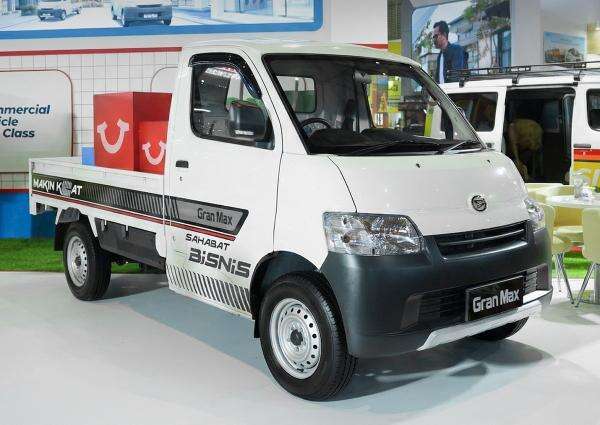 Daihatsu Gran Max Pickup Jadi Mobil Terlaris Juli 2026, Geser Toyota Kijang Innova Daihatsu Gran Max Pickup Jadi Mobil Terlaris Juli 2026, Geser Toyota Kijang Innova