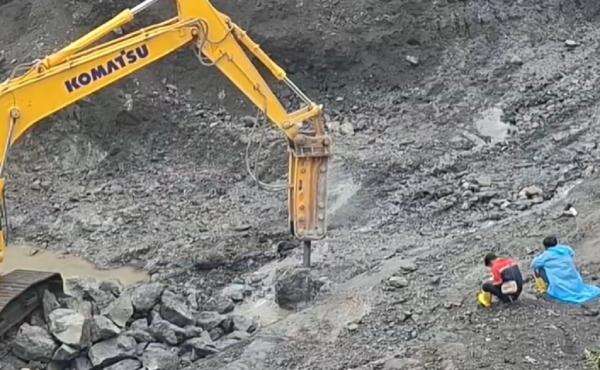 Pembangunan 2 Cekdam Semeru di Lumajang Dikebut Antisipasi Banjir Lahar Dingin Pembangunan 2 Cekdam Semeru di Lumajang Dikebut Antisipasi Banjir Lahar Dingin