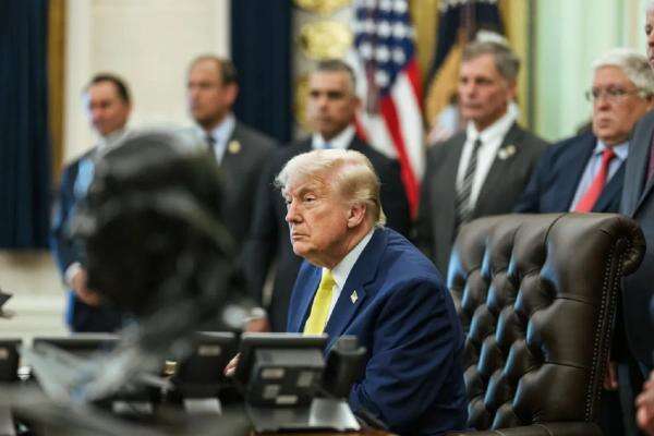 Anggota Kongres AS: Kesepakatan dengan Iran Adalah Kekalahan Trump dan Amerika! Anggota Kongres AS: Kesepakatan dengan Iran Adalah Kekalahan Trump dan Amerika!