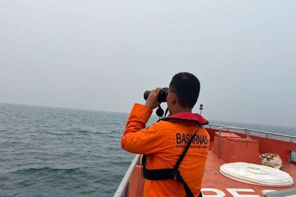 Kapal Pemkab Fakfak Tenggelam, Angkut Anggota DPRD hingga Pejabat Pemkab Kapal Pemkab Fakfak Tenggelam, Angkut Anggota DPRD hingga Pejabat Pemkab