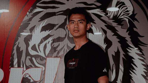 Janji Pratama Arhan kepada Jakmania Usai Resmi Gabung Persija Jakarta Janji Pratama Arhan kepada Jakmania Usai Resmi Gabung Persija Jakarta