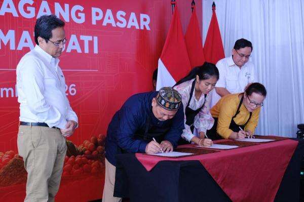 Gandeng 2.388 Debitur, Bank Jakarta Salurkan Pembiayaan Pasar hingga Rp326 Miliar Gandeng 2.388 Debitur, Bank Jakarta Salurkan Pembiayaan Pasar hingga Rp326 Miliar