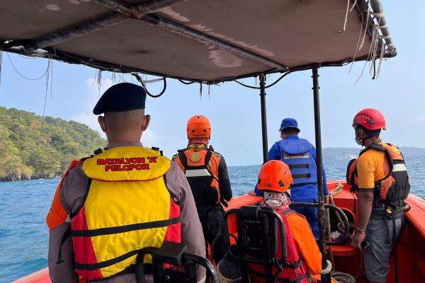 Kontak Terakhir 5 Jurnalis di Sekitar Anak Krakatau Terdeteksi via Sinyal IMEI di Pulau Sebesi Kontak Terakhir 5 Jurnalis di Sekitar Anak Krakatau Terdeteksi via Sinyal IMEI di Pulau Sebesi