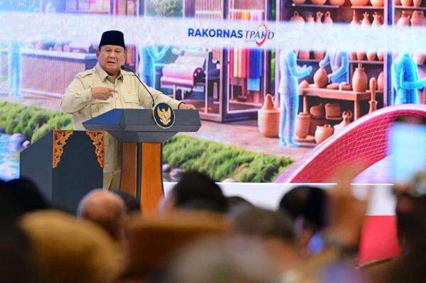 Prabowo Ingatkan Para Pemimpin Agar Tak Boleh Lugu dan Harus Waspada Prabowo Ingatkan Para Pemimpin Agar Tak Boleh Lugu dan Harus Waspada