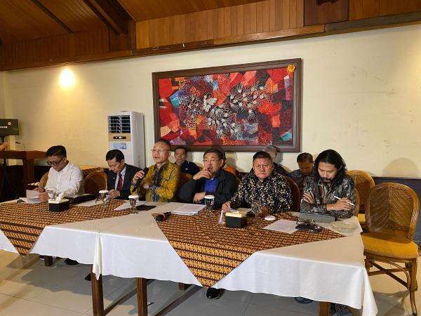 Dicap Penyusup, Suhadi Ungkap Alasan Interupsi saat Sidang Praperadilan Roy Suryo Dicap Penyusup, Suhadi Ungkap Alasan Interupsi saat Sidang Praperadilan Roy Suryo