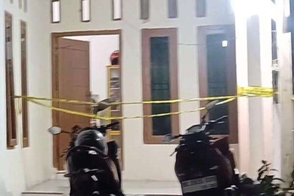 Janda Lansia di Lampung Selatan Ditemukan Tewas Bersimbah Darah dalam Rumah Janda Lansia di Lampung Selatan Ditemukan Tewas Bersimbah Darah dalam Rumah