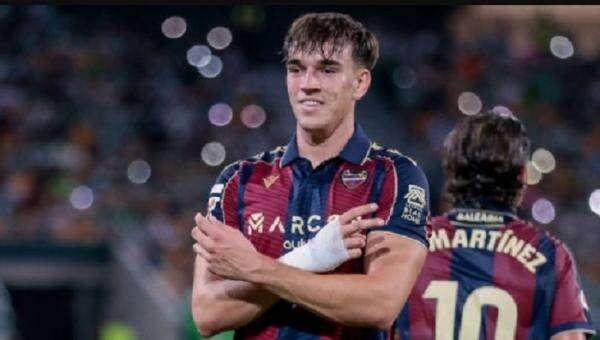 Resmi! Real Madrid Rekrut Carlos Espi, Siap Duet dengan Mbappe Resmi! Real Madrid Rekrut Carlos Espi, Siap Duet dengan Mbappe