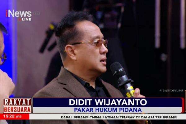 Pakar Hukum Didit Wijayanto Sebut Dian Sandi Harusnya Terkena Pasal 32 UU ITE, Bukan Roy Suryo Pakar Hukum Didit Wijayanto Sebut Dian Sandi Harusnya Terkena Pasal 32 UU ITE, Bukan Roy Suryo
