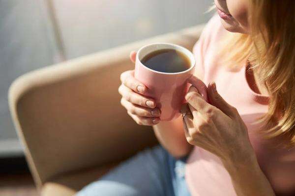Studi Ungkap Minum Kopi Pagi Hari Turunkan Risiko Penyakit Jantung Studi Ungkap Minum Kopi Pagi Hari Turunkan Risiko Penyakit Jantung