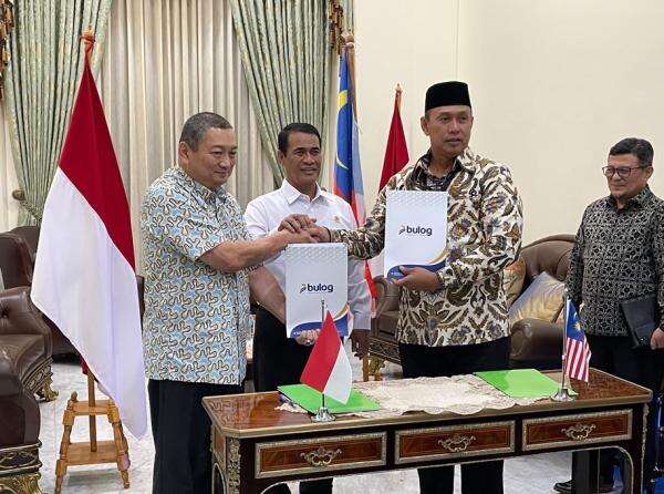 Indonesia Ekspor 200.000 Ton Beras Premium ke Malaysia, Harga Rp17.000 per Kg Indonesia Ekspor 200.000 Ton Beras Premium ke Malaysia, Harga Rp17.000 per Kg