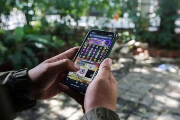 Markas Judi Online di KPAD Cijantung Terbongkar, TNI AD: 11 Warga Sipil Ditangkap Markas Judi Online di KPAD Cijantung Terbongkar, TNI AD: 11 Warga Sipil Ditangkap
