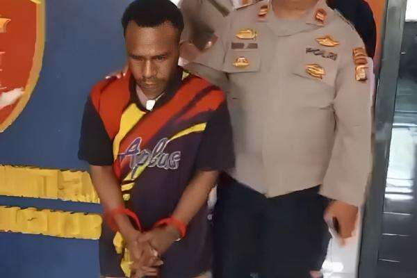 Polisi Ungkap Pria Bugil Pukuli Pemotor di Lenteng Agung: Bukan ODGJ, Tapi Mabuk Polisi Ungkap Pria Bugil Pukuli Pemotor di Lenteng Agung: Bukan ODGJ, Tapi Mabuk
