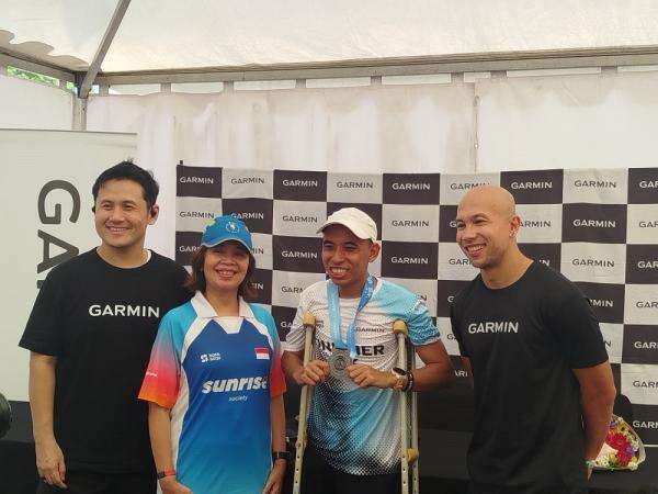 Anggi Wahyuda Tembus Half Marathon 21,1 Km, Pelari Difabel yang Taklukkan 30 Gunung Anggi Wahyuda Tembus Half Marathon 21,1 Km, Pelari Difabel yang Taklukkan 30 Gunung