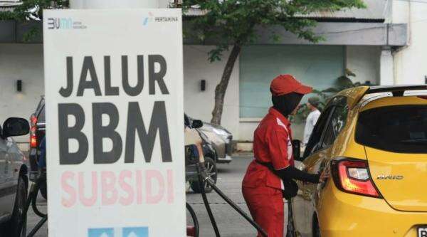Masyarakat Berebut Pertalite, Kementerian ESDM Atur Alur Distribusi BBM Subsidi Masyarakat Berebut Pertalite, Kementerian ESDM Atur Alur Distribusi BBM Subsidi