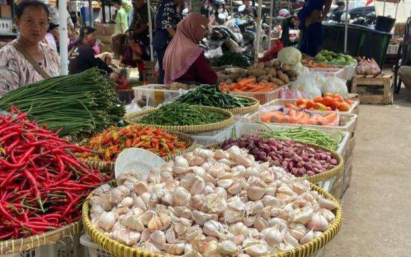 Mendag Beri Penjelasan soal Kenaikan Harga Pangan di HUT ke-81 RI Mendag Beri Penjelasan soal Kenaikan Harga Pangan di HUT ke-81 RI