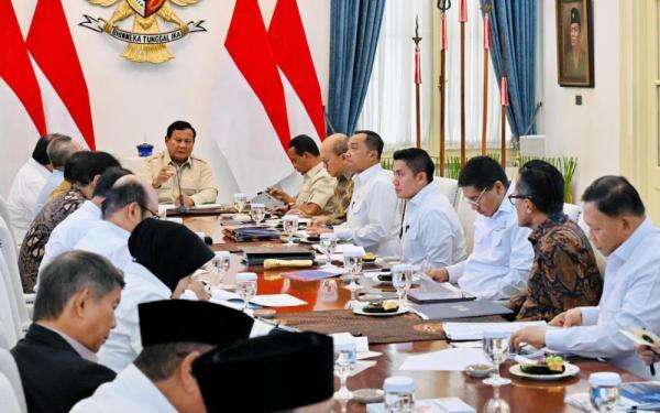 BSI Siap Jalankan Amanah Presiden Prabowo sebagai Bank Penyedia Rekening Masyarakat BSI Siap Jalankan Amanah Presiden Prabowo sebagai Bank Penyedia Rekening Masyarakat
