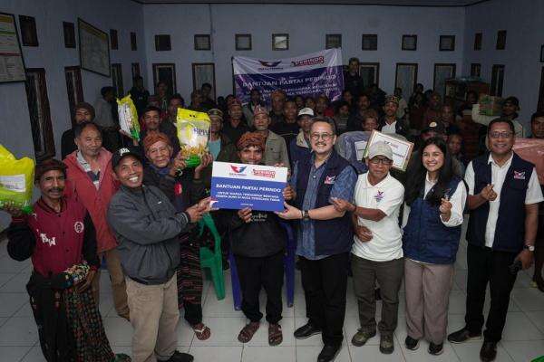Partai Perindo Salurkan Bantuan di Manggarai NTT, Ringankan Trauma Warga Pascagempa Partai Perindo Salurkan Bantuan di Manggarai NTT, Ringankan Trauma Warga Pascagempa